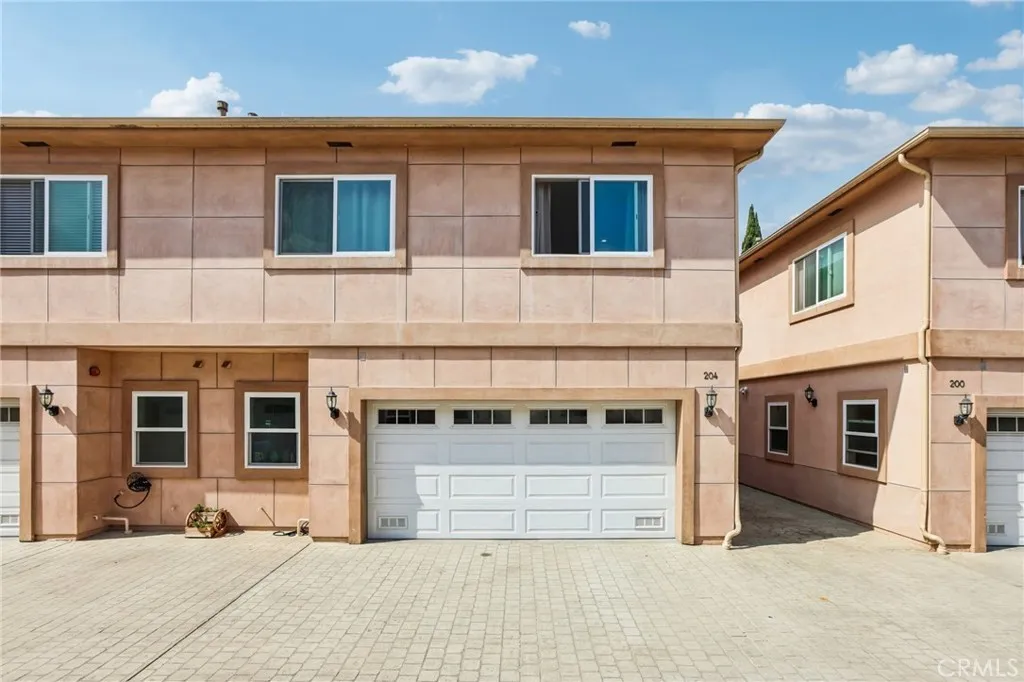 204 E 121st Street, Los Angeles, California 90061 home-pic-32